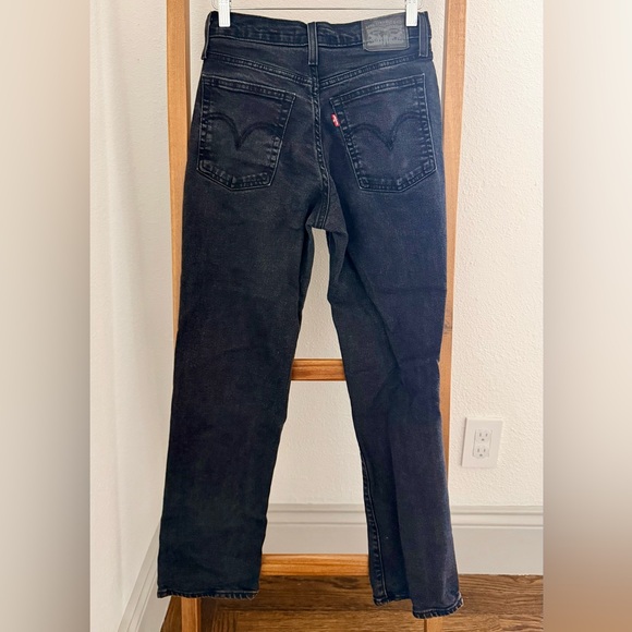 Levi’s Wedgie Straight Black High Rise Jeans - Picture 3 of 5